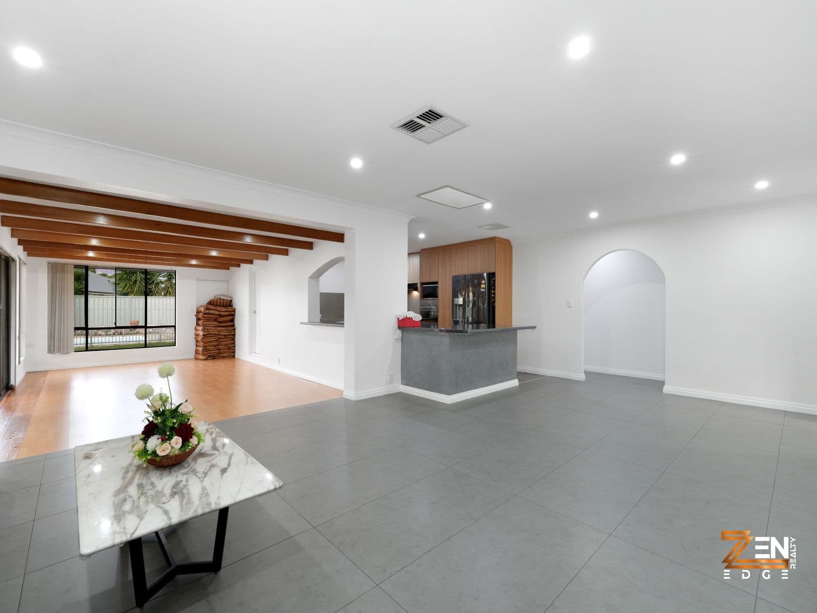 For Sale Spacious Family Home with Modern Comforts and Pool — photo 4