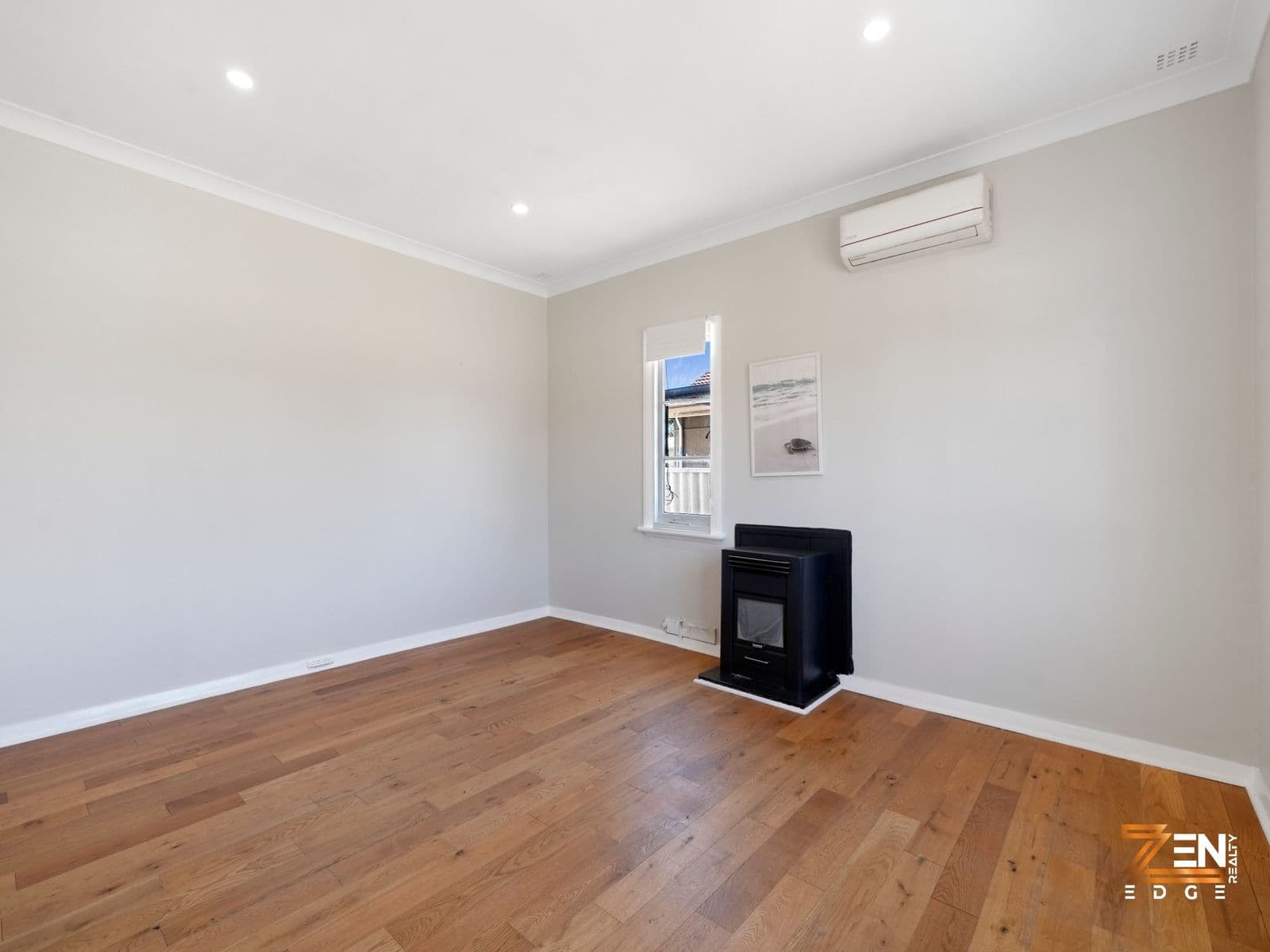 Newly Renovated Freshly Painted Elegant Living with Space, Comfort & Future Potential — photo 5