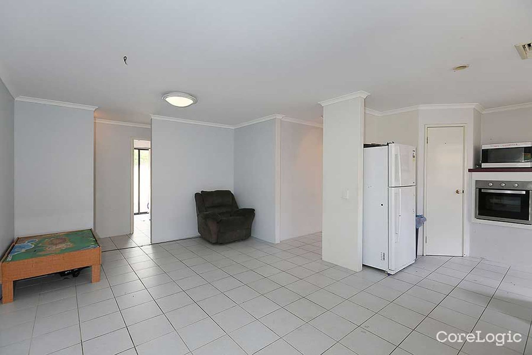 Discover Your Dream Home Today! 24 Starlet Court Maddington — photo 2