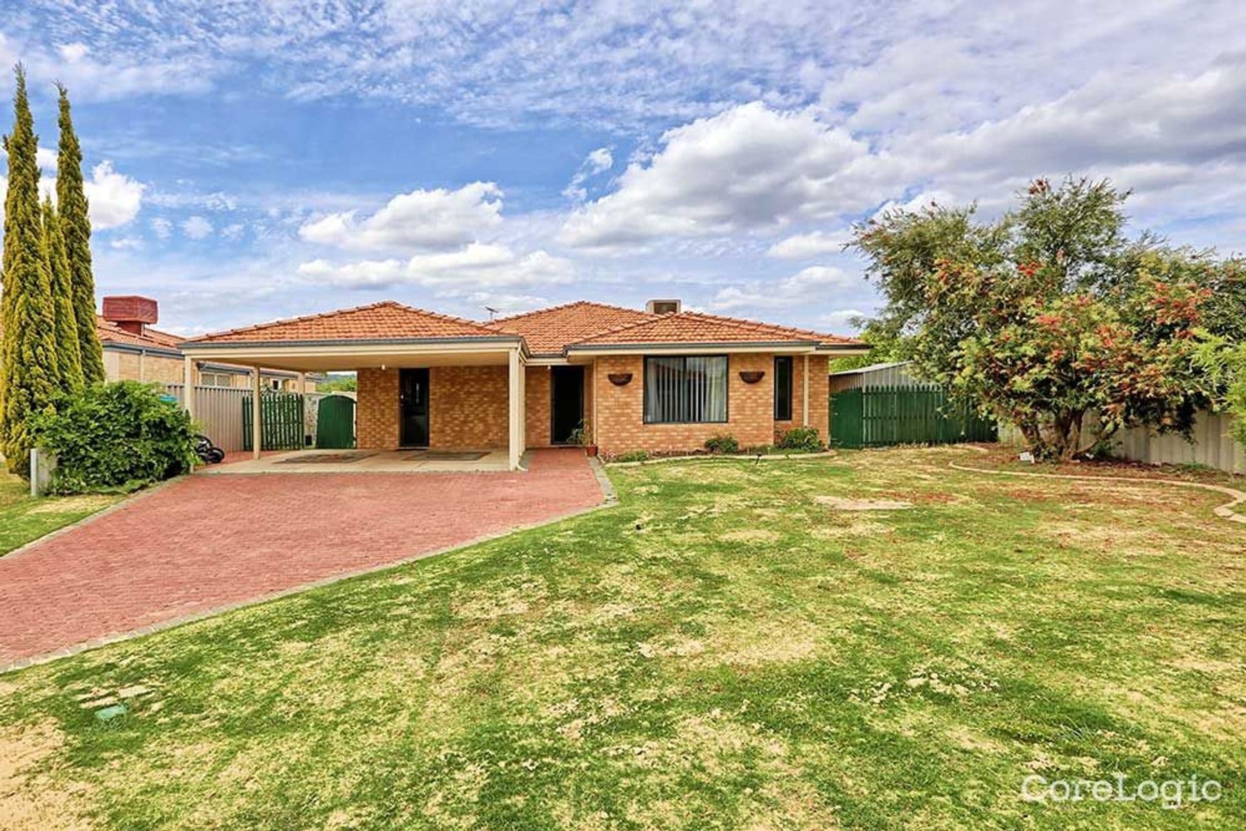 Discover Your Dream Home Today! 24 Starlet Court Maddington