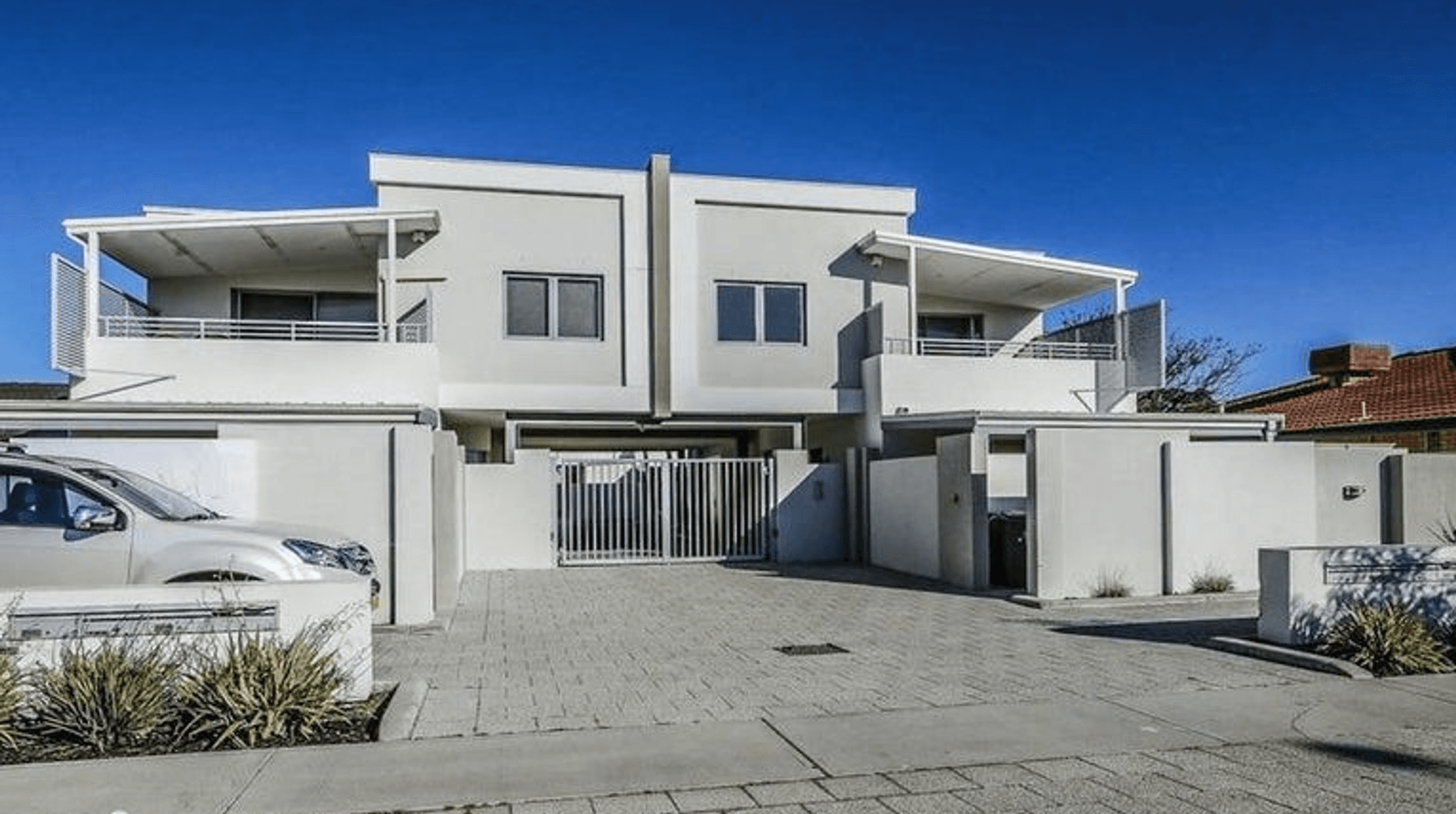Ground Floor Spacious Boutique Apartment – Two Bedrooms, Two Bathrooms with Courtyard