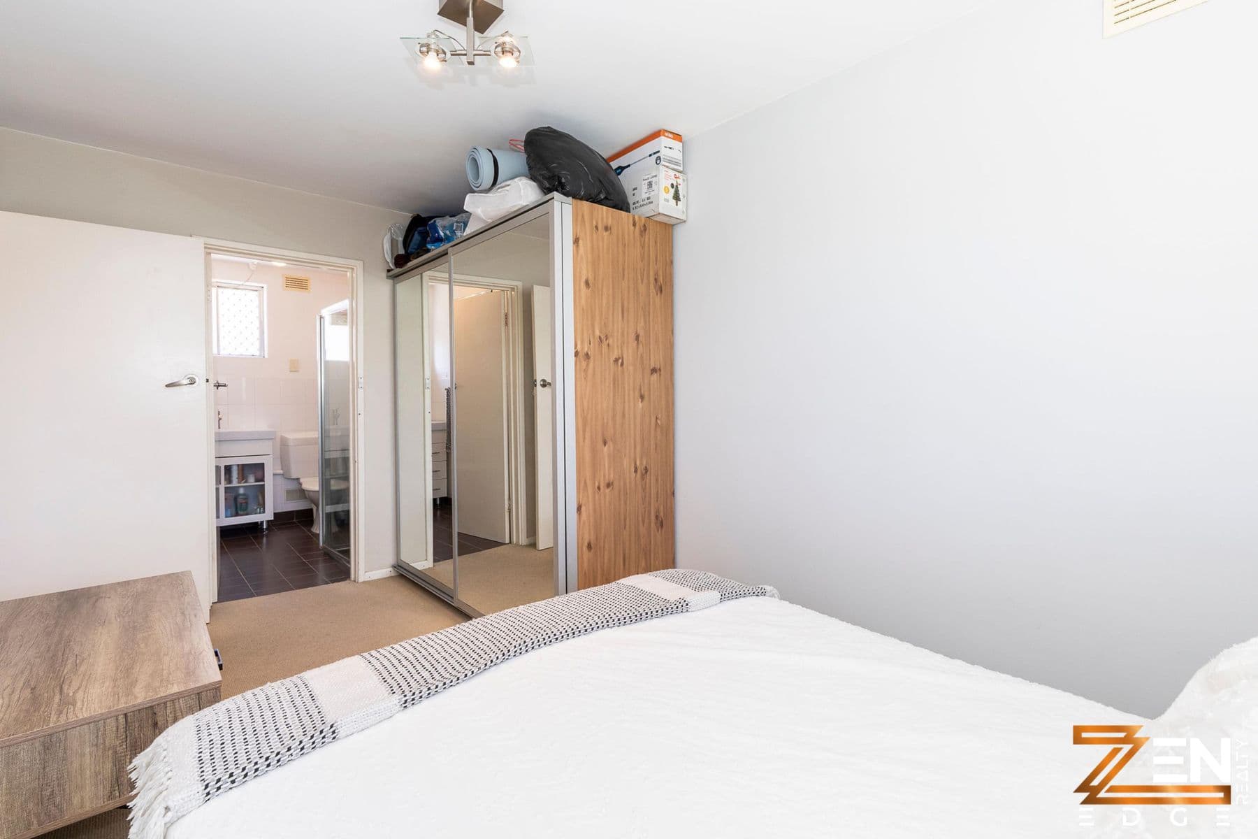 Urban Living at Its Best – 1-Bedroom Unit in North Perth! — photo 5