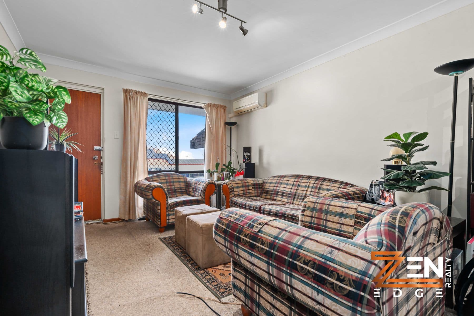 Charming 2-Bed, 1-Bath Townhouse in Mount Lawley – Perfect Location, Private Courtyard — photo 5