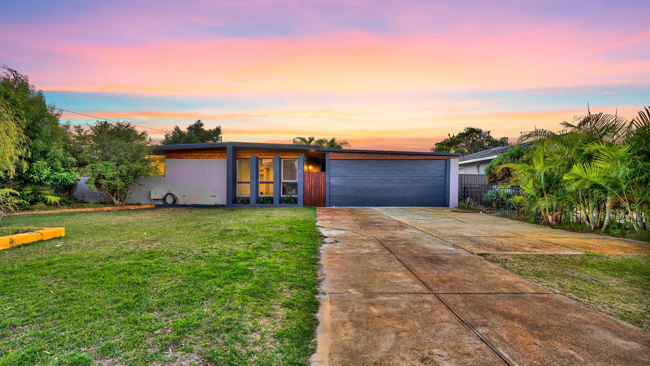 Welcome to Your Dream Home! 11 Winfield Street Lynwood WA — main photo