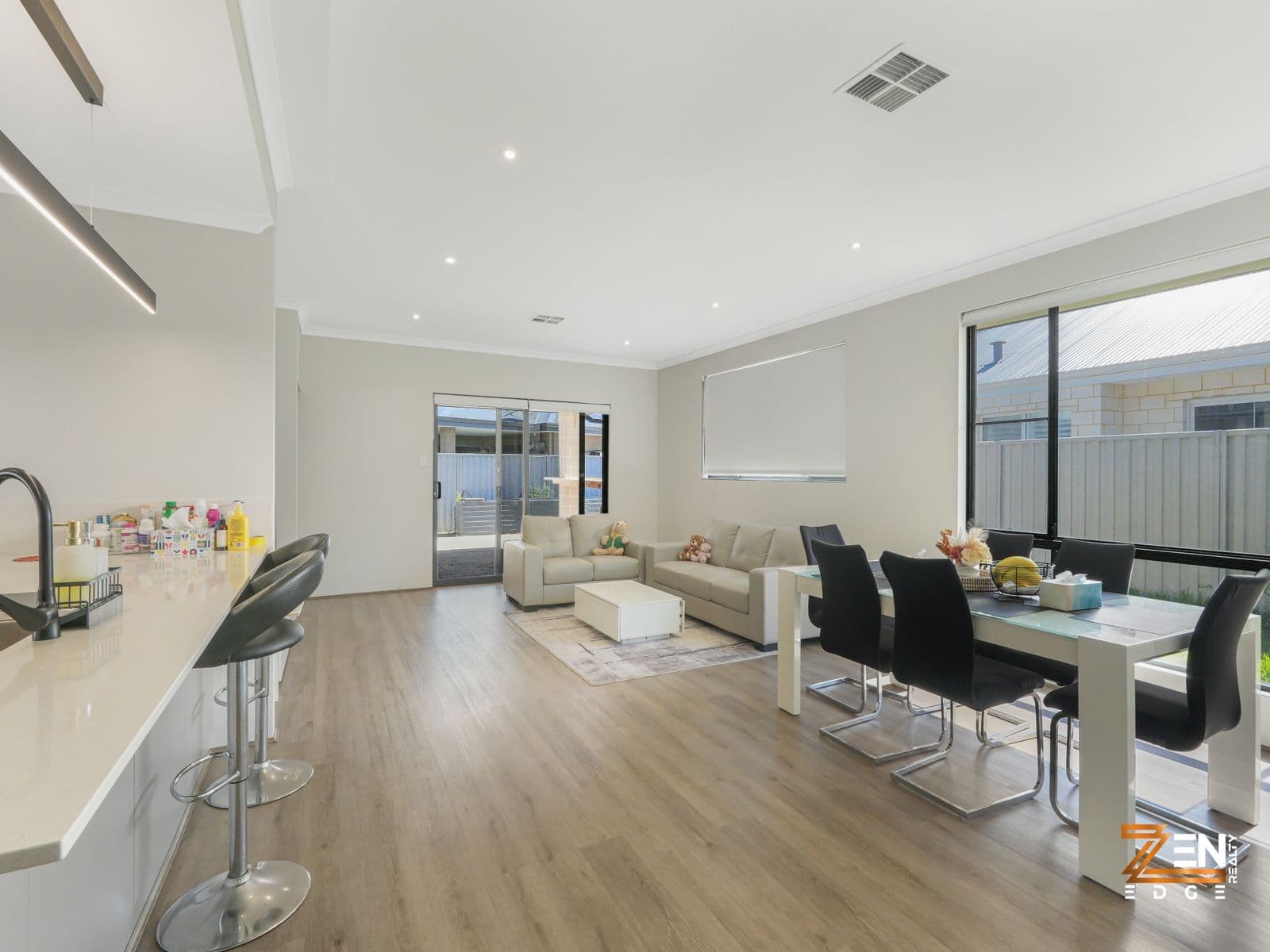 Big on Space, Style and Comfort – Your Dream Family Home Awaits 76 Watervalley Boulevard, Brabham WA 6055 — photo 2
