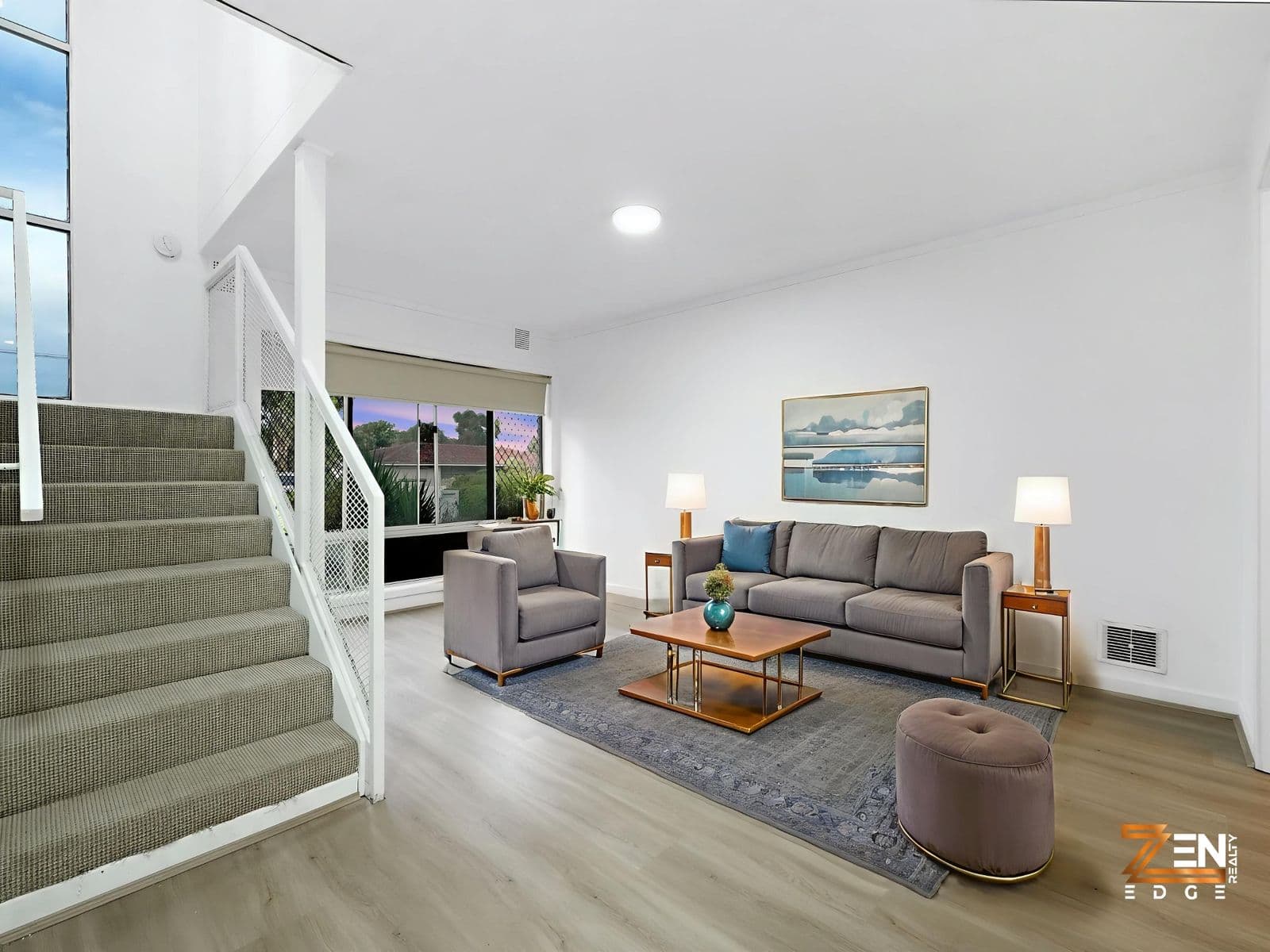 Stylishly Renovated Townhouse in a Convenient Location — photo 3