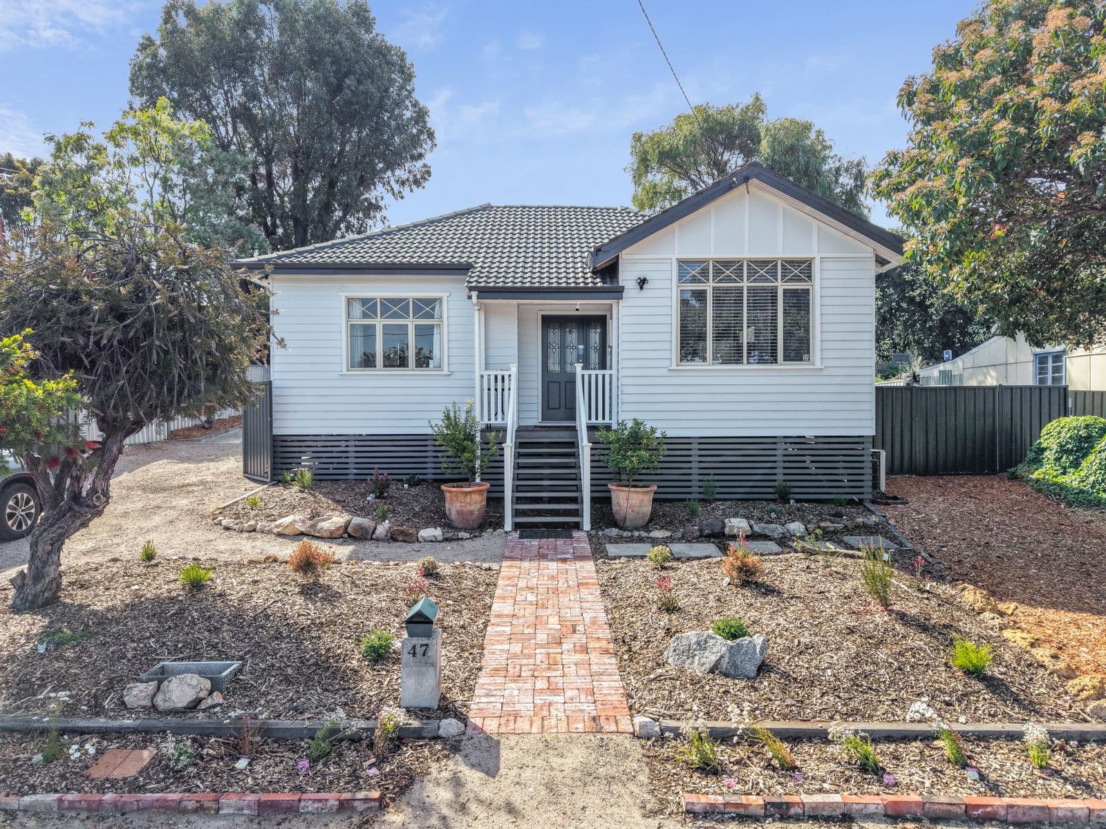 ENCHANTING COUNTRY COTTAGE 47 Atkinson Street South Collie WA 6225