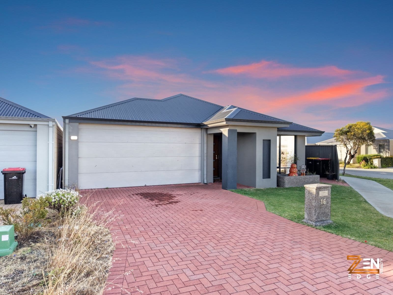 Modern Family Home in a Prime Harrisdale Location — main photo