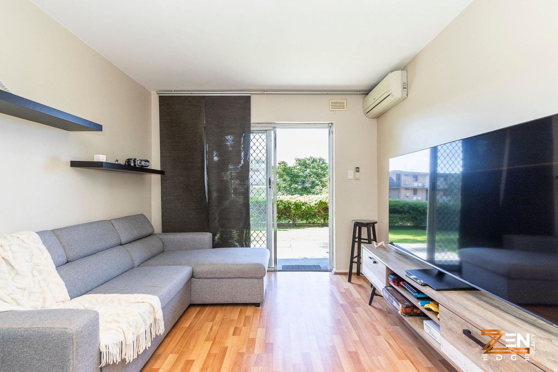 Urban Living at Its Best – 1-Bedroom Unit in North Perth! — photo 3