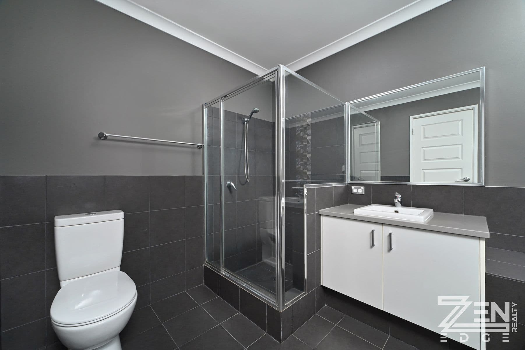 Introducing a captivating opportunity in the heart of Perth's esteemed Embelton suburb — photo 5