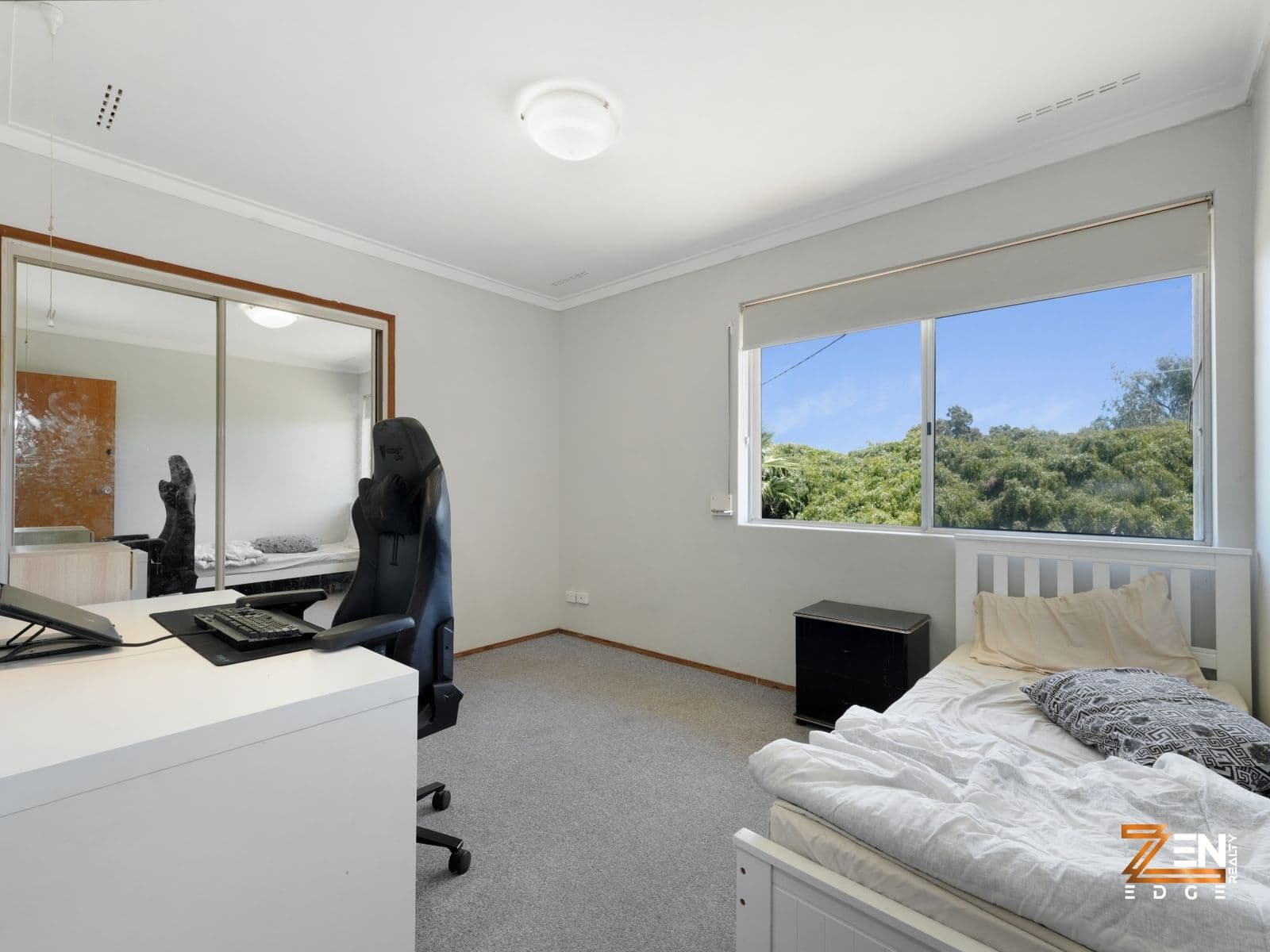 Prime Wanneroo Opportunity – Invest, Redevelop or Move In — photo 4