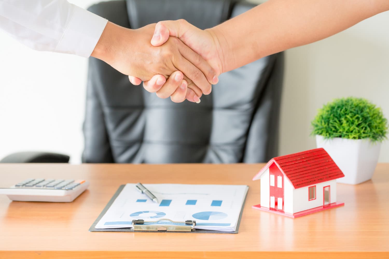 Streamline Your Home Sale Journey with ZenEdge Realty