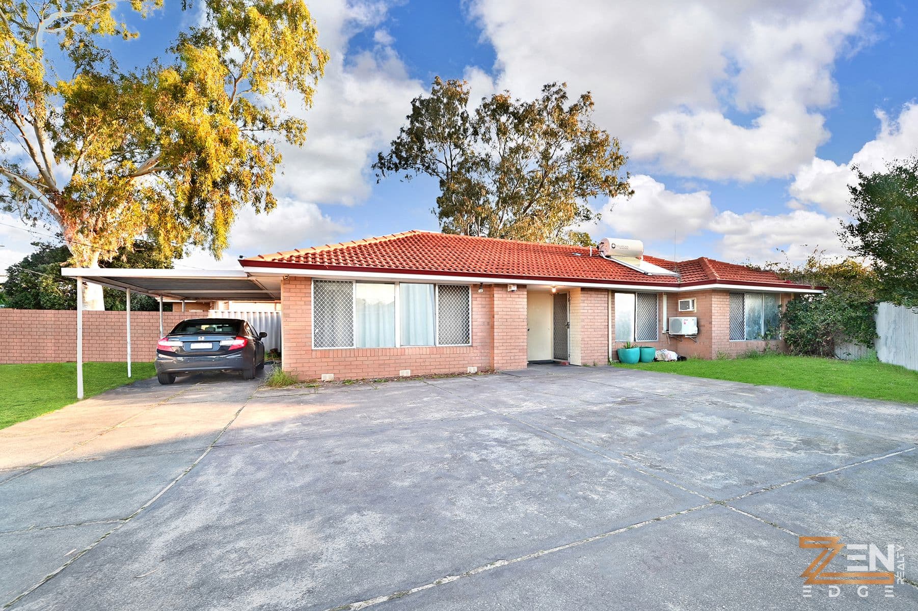 Incredible Investment Opportunity and First Home Buyers Delight in Balga, WA 6061 — main photo