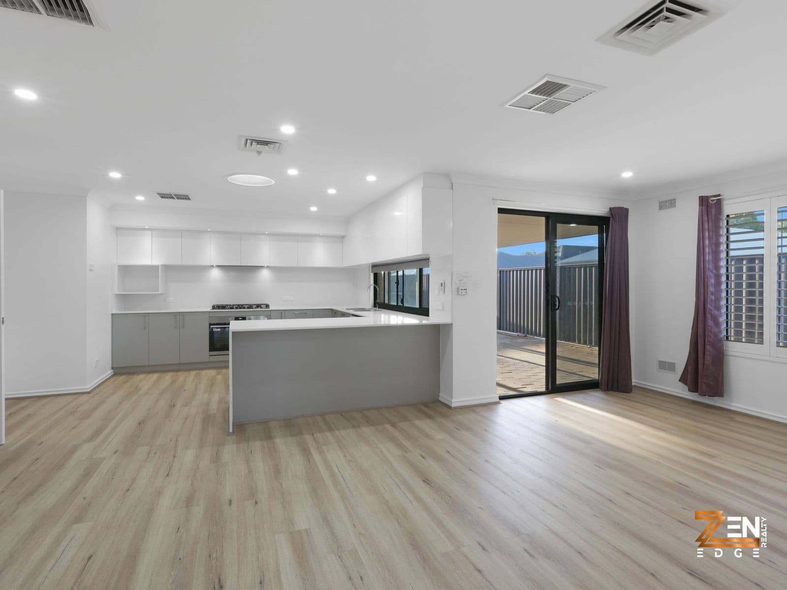Stylish and Fully Renovated Four-Bedroom Home with Theatre and Study in Baldivis — photo 5