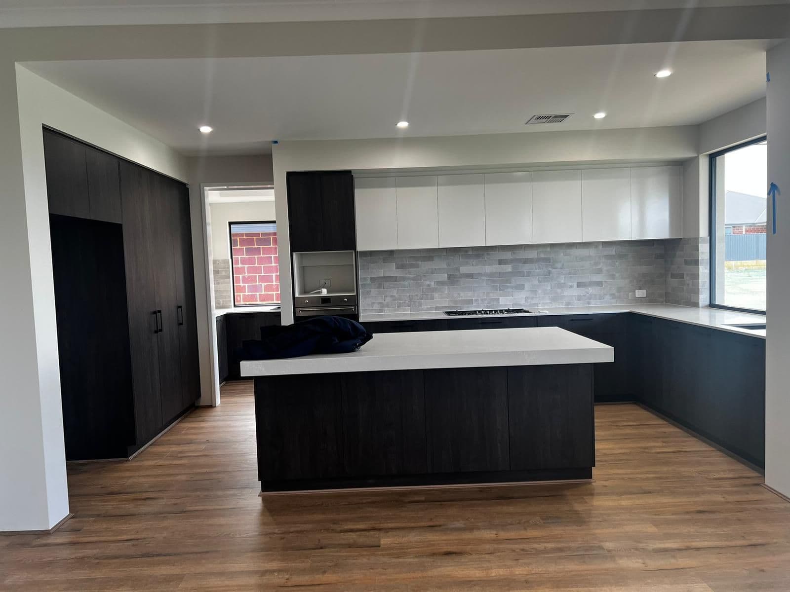 Luxurious Living Awaits! 7 Starapple Chase Upper Swan — photo 2