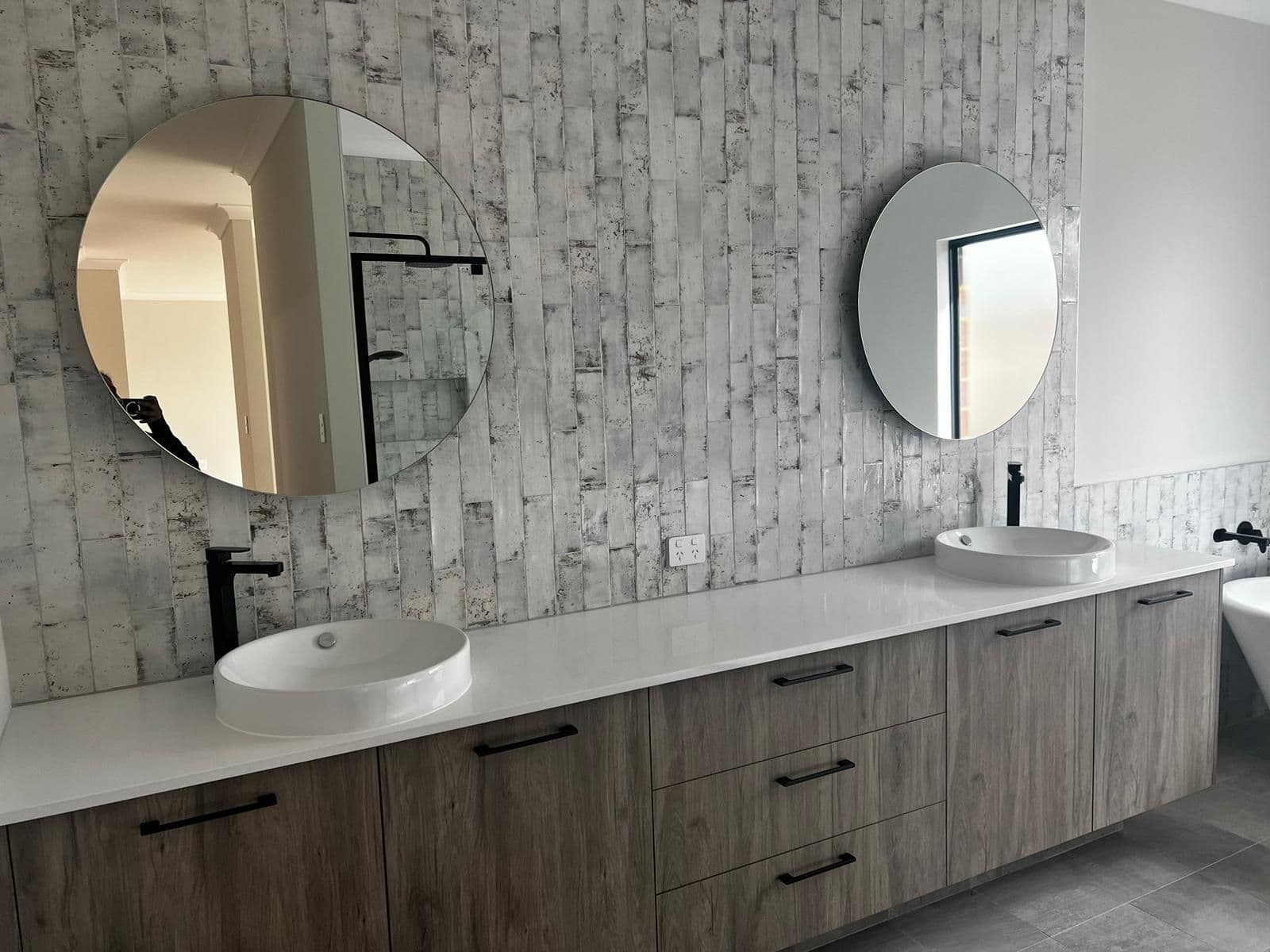 Luxurious Living Awaits! 7 Starapple Chase Upper Swan — photo 3
