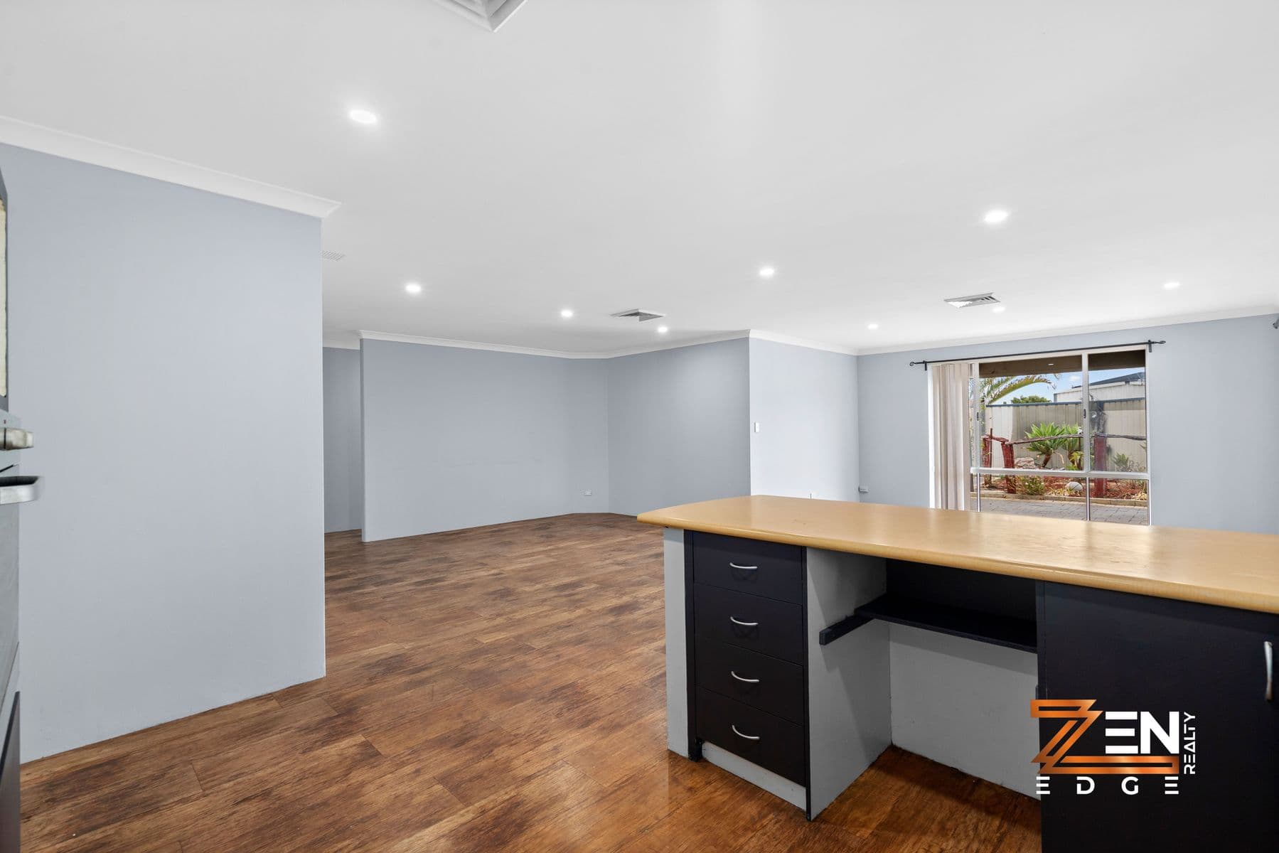 For Sale 3 Wimbledon Street, Bertram Spacious and Stylish 4 bed 2 bath Family Home with Powered Workshop and Side Access — photo 3
