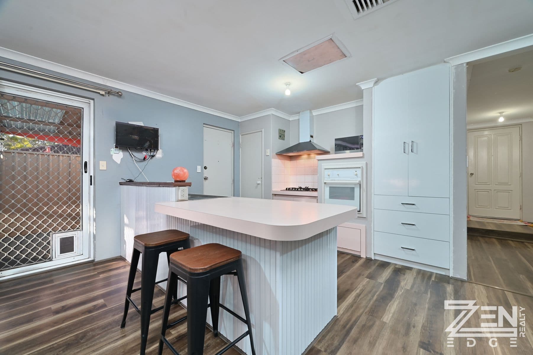 FOR SALE: 34 Chiddington Street, Beckenham, WA — photo 4