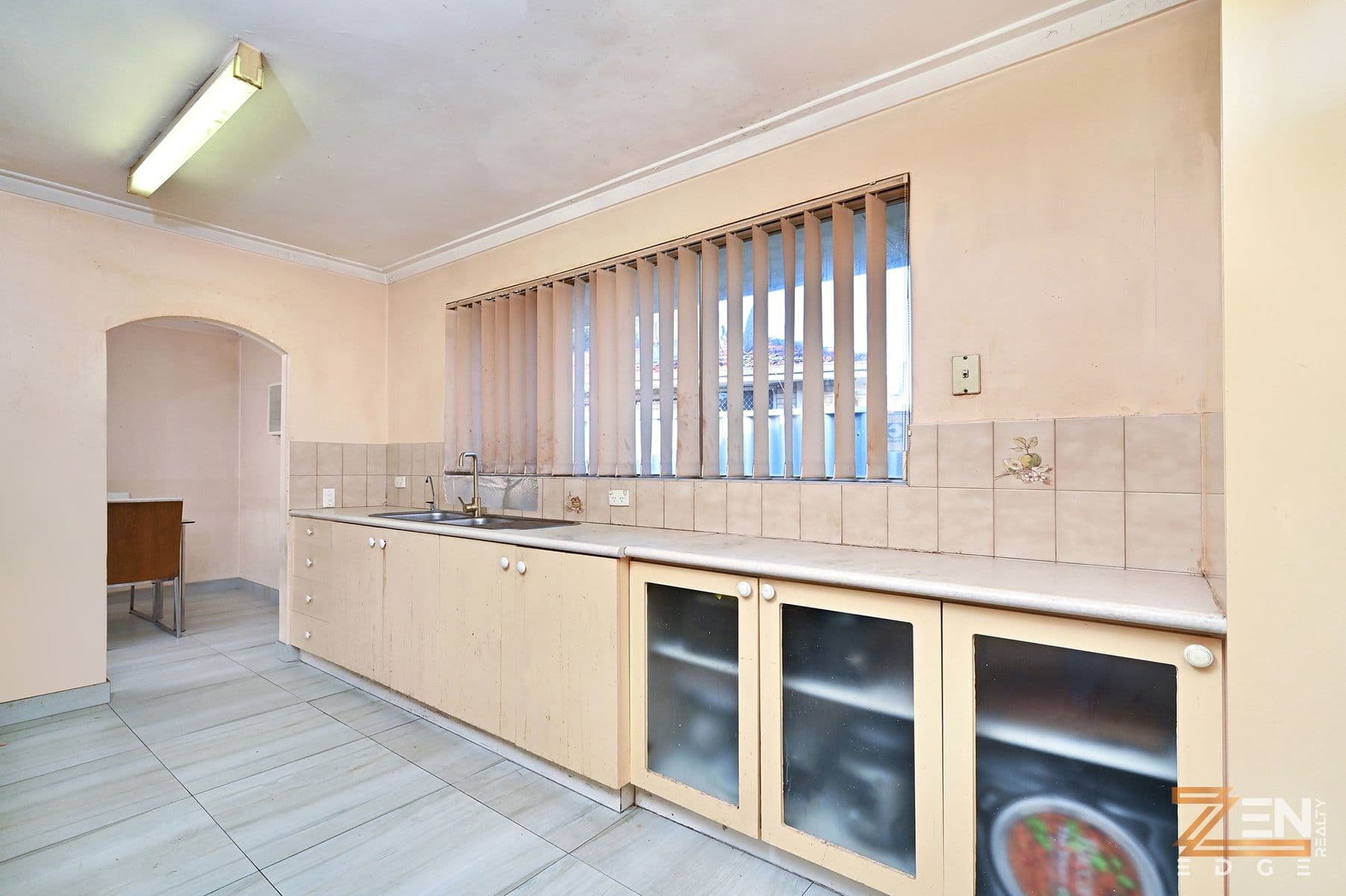 Incredible Investment Opportunity and First Home Buyers Delight in Balga, WA 6061 — photo 2