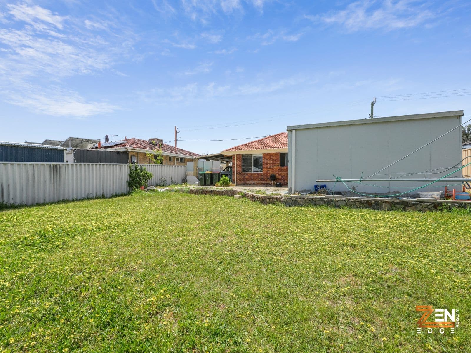 Excellent Investment Opportunity or Ideal Home for First-Time Buyers — photo 4