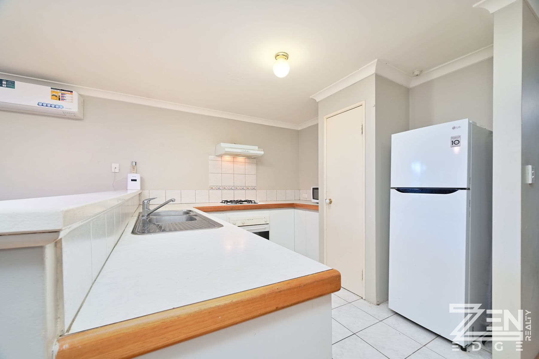 Charming 3-Bedroom Villa in Prime Location – Perfect for Investors or Homeowners! — photo 5