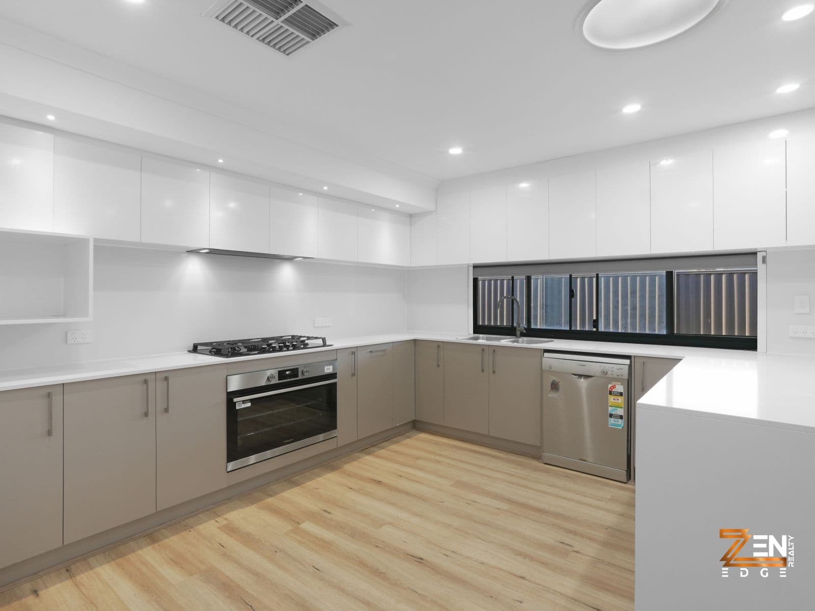 Stylish and Fully Renovated Four-Bedroom Home with Theatre and Study in Baldivis — photo 3