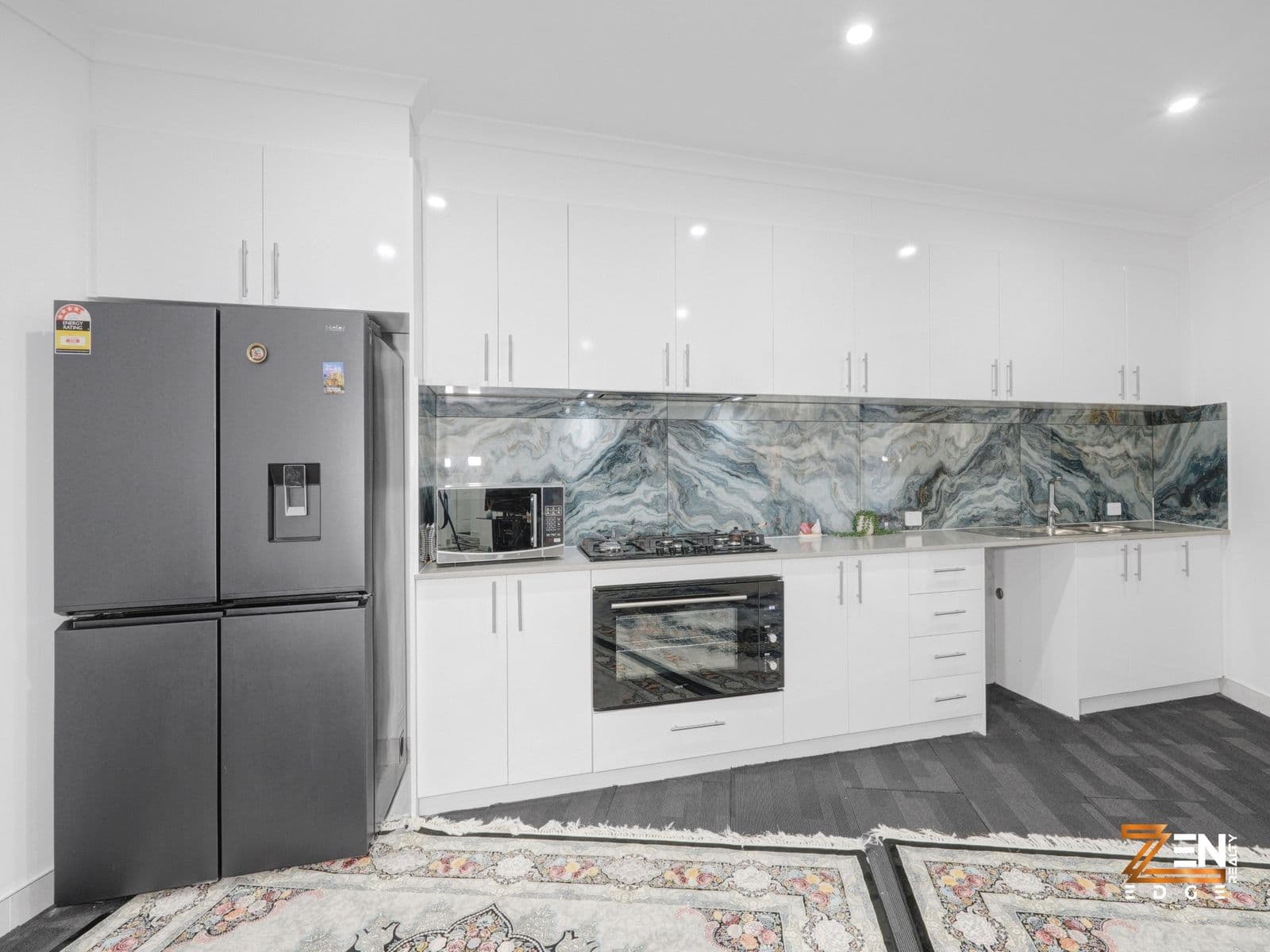 Modern Comfort in the Heart of Maddington – 16C Keera Court Maddington — photo 2