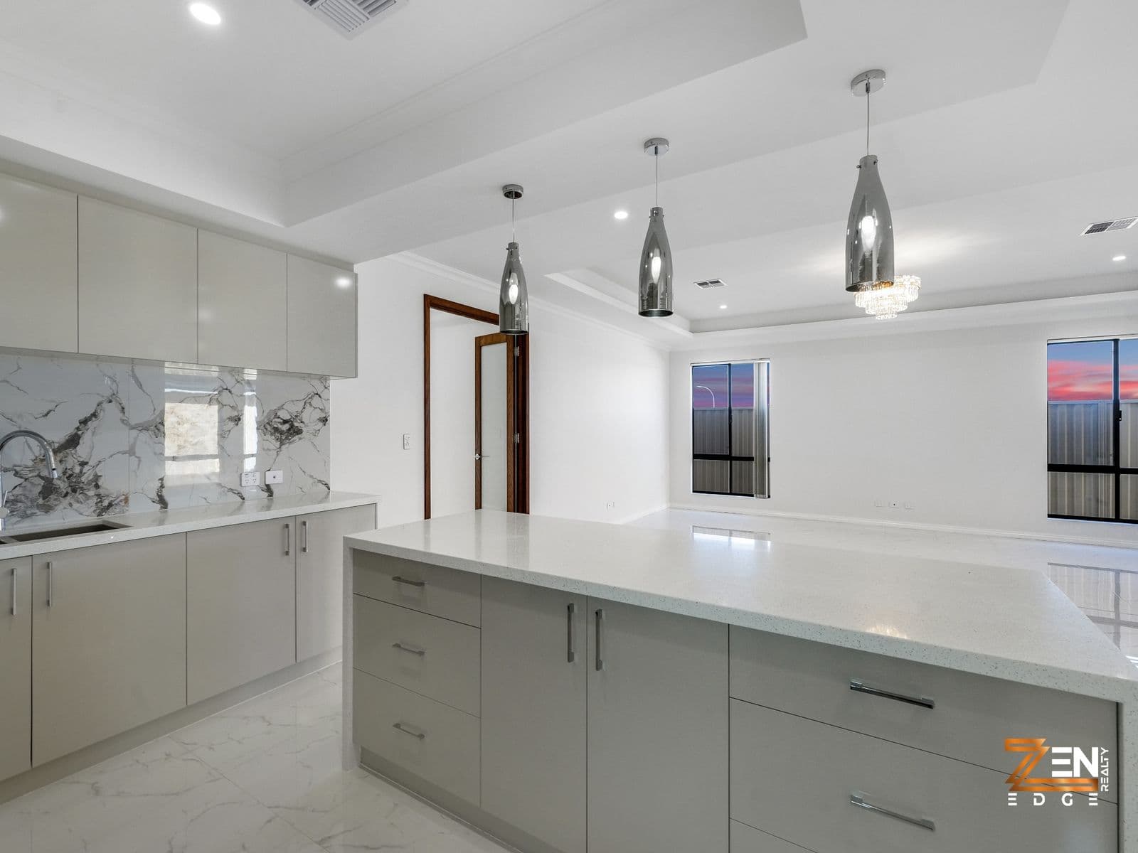 Stunning Brand New Home — photo 5